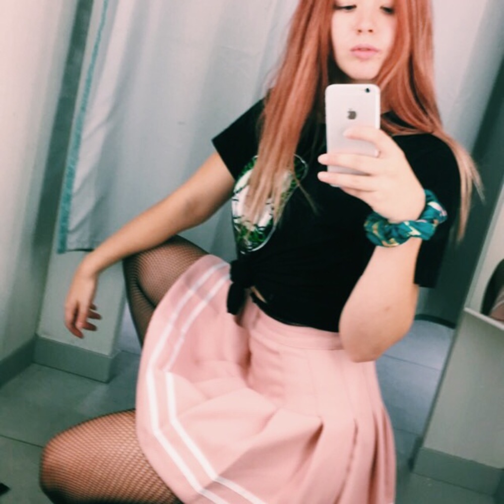Pink skirt